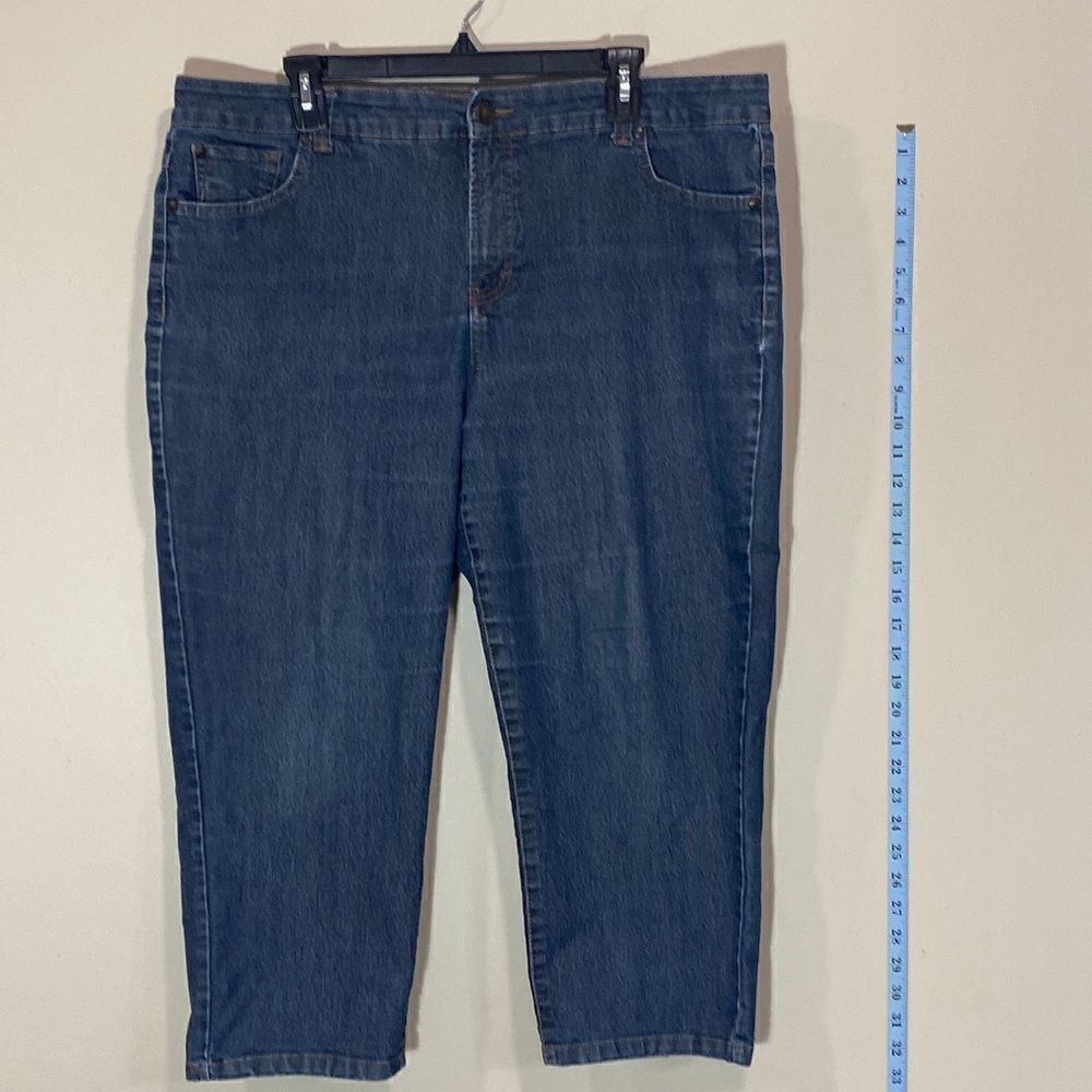 Nine West Plus Size Denim Capris. Size 18W.